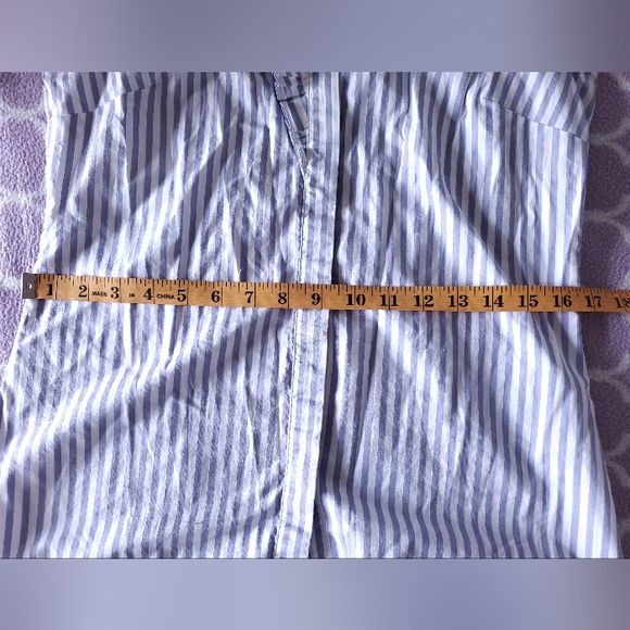 Banana Republic Top - Picture 11 of 12